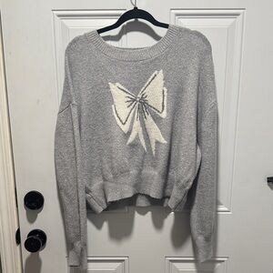 Jessica Simpson Gray Knit Sweater